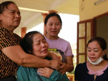 Tin tức 24h: Lý do bà ngoại không xem camera vào ngày bé 5 tuổi bị bỏ quên trên xe đưa đón dẫn đến tử vong