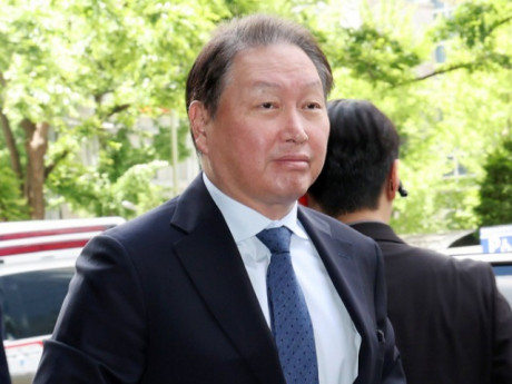 Nhà tài phiệt trả gần 1 tỷ USD trong vụ ly hôn đắt nhất Hàn Quốc