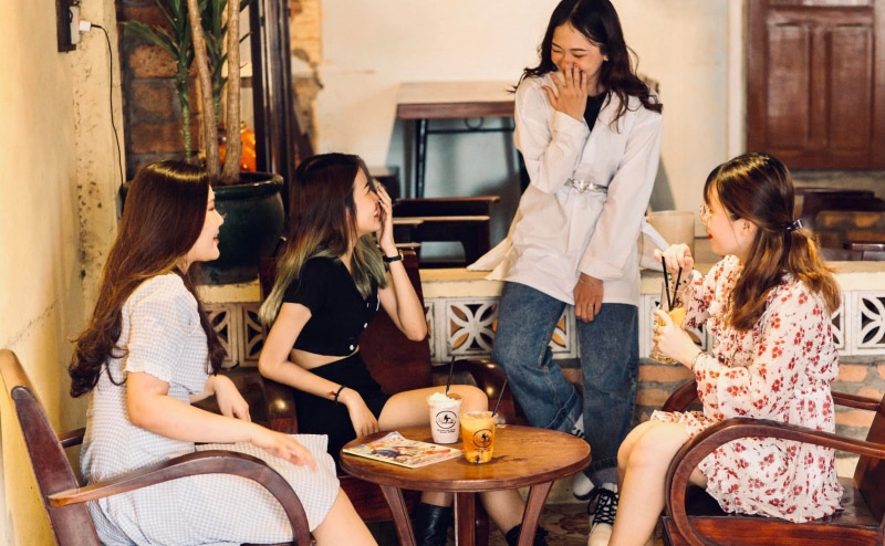 Từ vụ cafe hẹn hò đang gây tranh cãi trên MXH: Chị em cần thuộc lòng những bí kíp sau để tránh “nguy hiểm”  - 5
