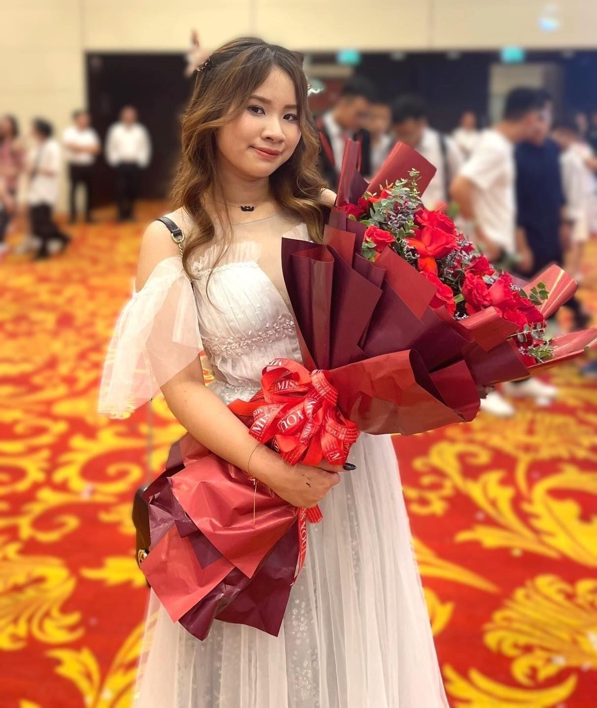 Nữ sinh ở Hà Nội gây sốt với điểm trung bình học tập cả năm 9.9: amp;#34;Có hôm em thức đến 2h sáng để học bài...amp;#34; - 3
