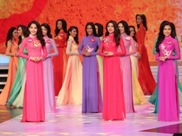 Hoa hậu quốc dân Việt dành cả thanh xuân đi thi nhan sắc, trải qua hành trình vịt bầu hoá thiên nga