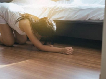 Phát hiện dưới giường con 10 tuổi có hũ trang sức vàng, tôi bàng hoàng khi nghe đứa trẻ nói được bà nội cho
