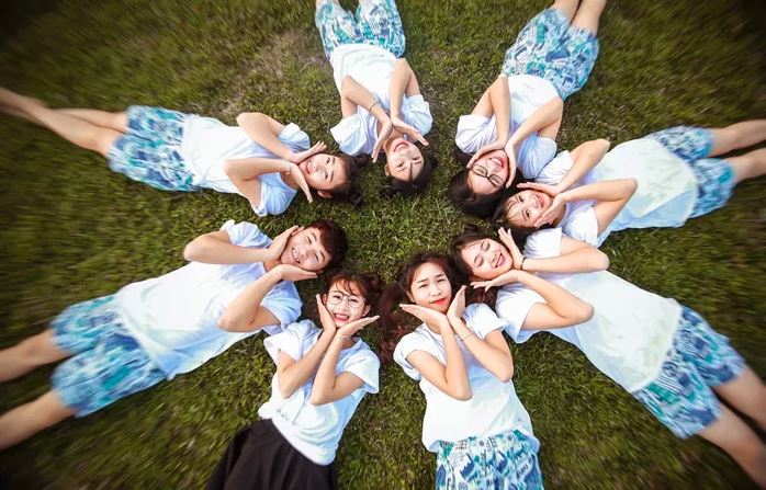 Du lịch nhóm, đừng bỏ qua những concept chụp hình độc đáo này - 8