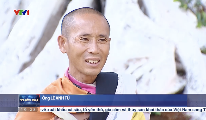 Ông Thích Minh Tuệ (Lê Anh Tú) xuất hiện trong bản tin Thời sự của Đài truyền hình Việt Nam ngày 9/6, chia sẻ về việc quyết định ẩn tu của mình.