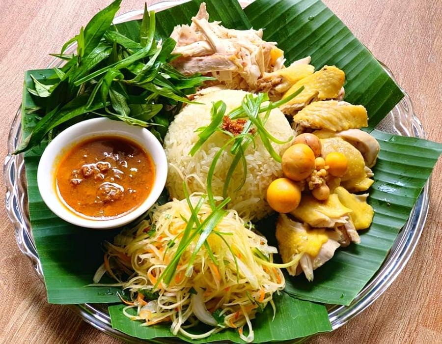 Những món ăn bình dị amp;#34;biḗnamp;#34; Huḗ - Đà Nẵng - Hội An thành foodtour ᵭặc sắc, ai cũng muṓn thưởng thức - 12