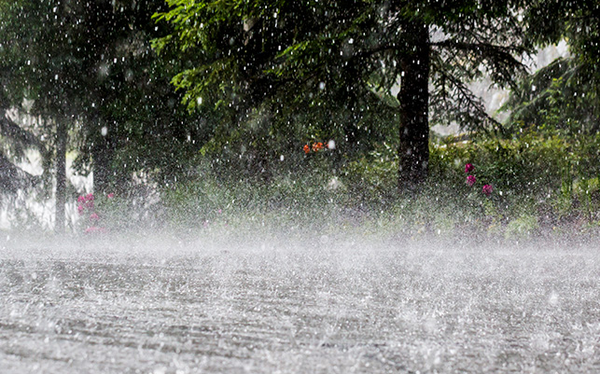 Theo dự báo thời tiết, Hà Nội và khu vực Bắc Bộ có mưa rất to. Ảnh minh họa: TL