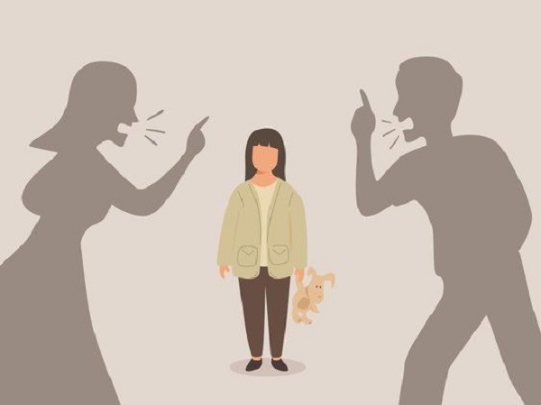 Trẻ bị soi xét những điều nhỏ nhặt.
