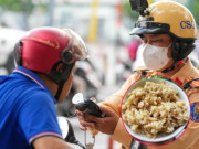 Tin tức - Lo lắng ăn rượu nếp dịp Tết Đoan Ngọ làm hơi thở có cồn, dân tình thấp thỏm kháo nhau đợi đến tối mới dám "giết sâu bọ"