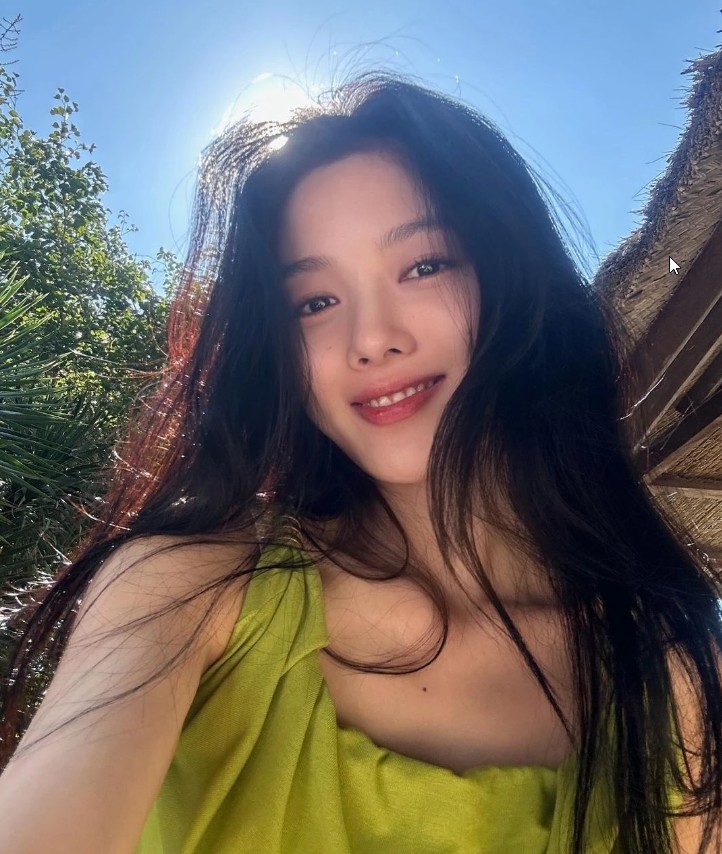 Người đẹp amp;#34;Chàng Quỷ Của Tôiamp;#34; Kim Yoo Jung tới Hà Nội, khẩu trang kín mít nhưng vẫn lộ ra điều này - 5