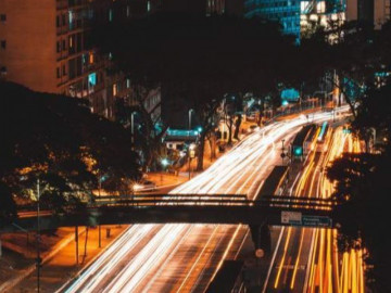 Ở tuổi trung niên, khôn ngoan là biết đừng quá hào phóng với 3 điều này