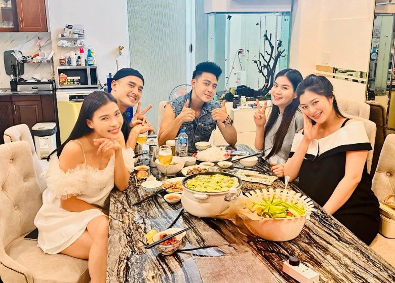 Sao Việt 24h: MC Mai Ngọc tự hào khoe ảnh bên trai trẻ, báo tin vui sau biến cố chia tay chồng đại gia - 8