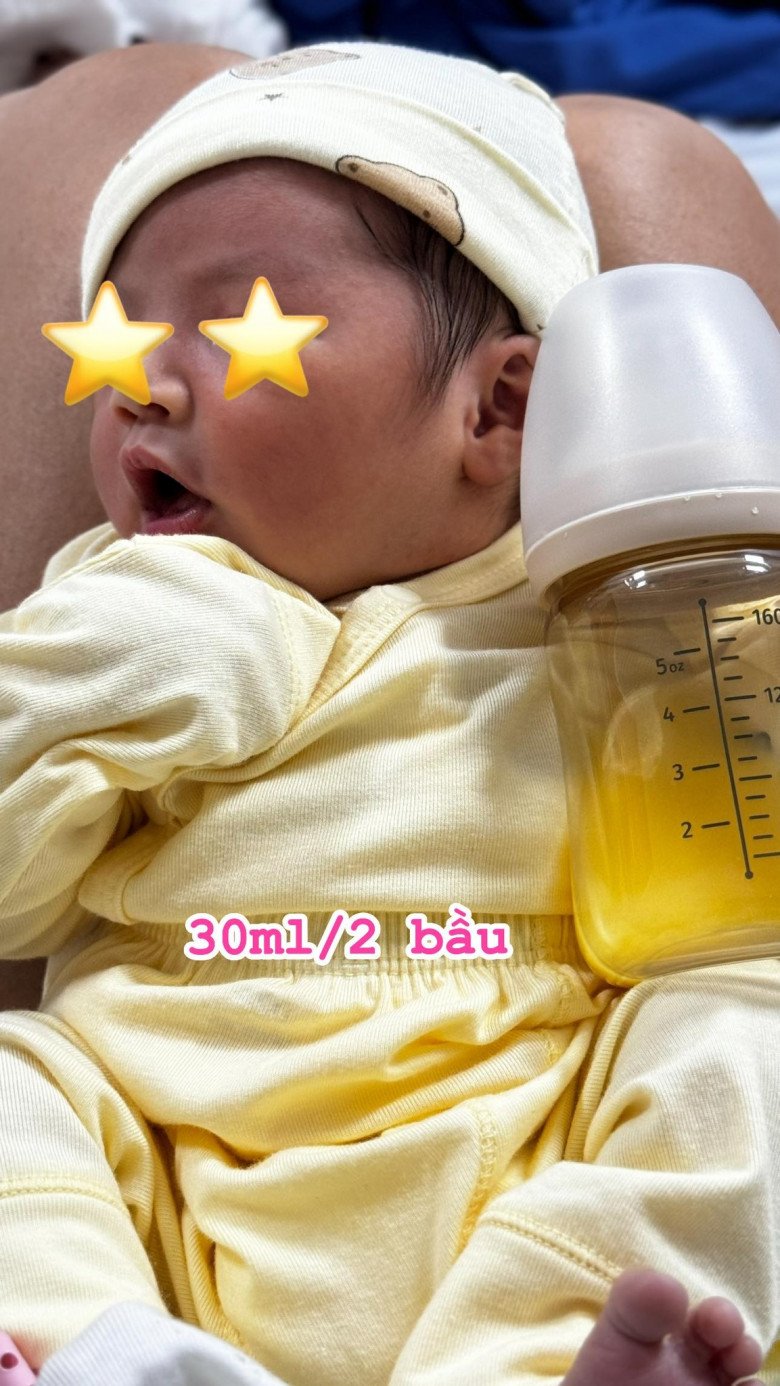 Thu Quỳnh tiết lộ mặt con gái thứ hai với người đàn ông bí mật, bé mũi cao, xinh xắn được dự đoán là hoa hậu tương lai - 4