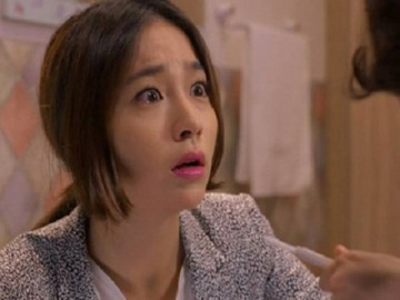 Dậy sớm nấu ăn cho chồng con, tôi phát hiện bí mật kinh hoàng của nữ giúp việc