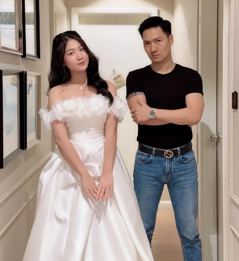 Con gái Mạnh Trường xinh xắn như tiểu tiên nữ.