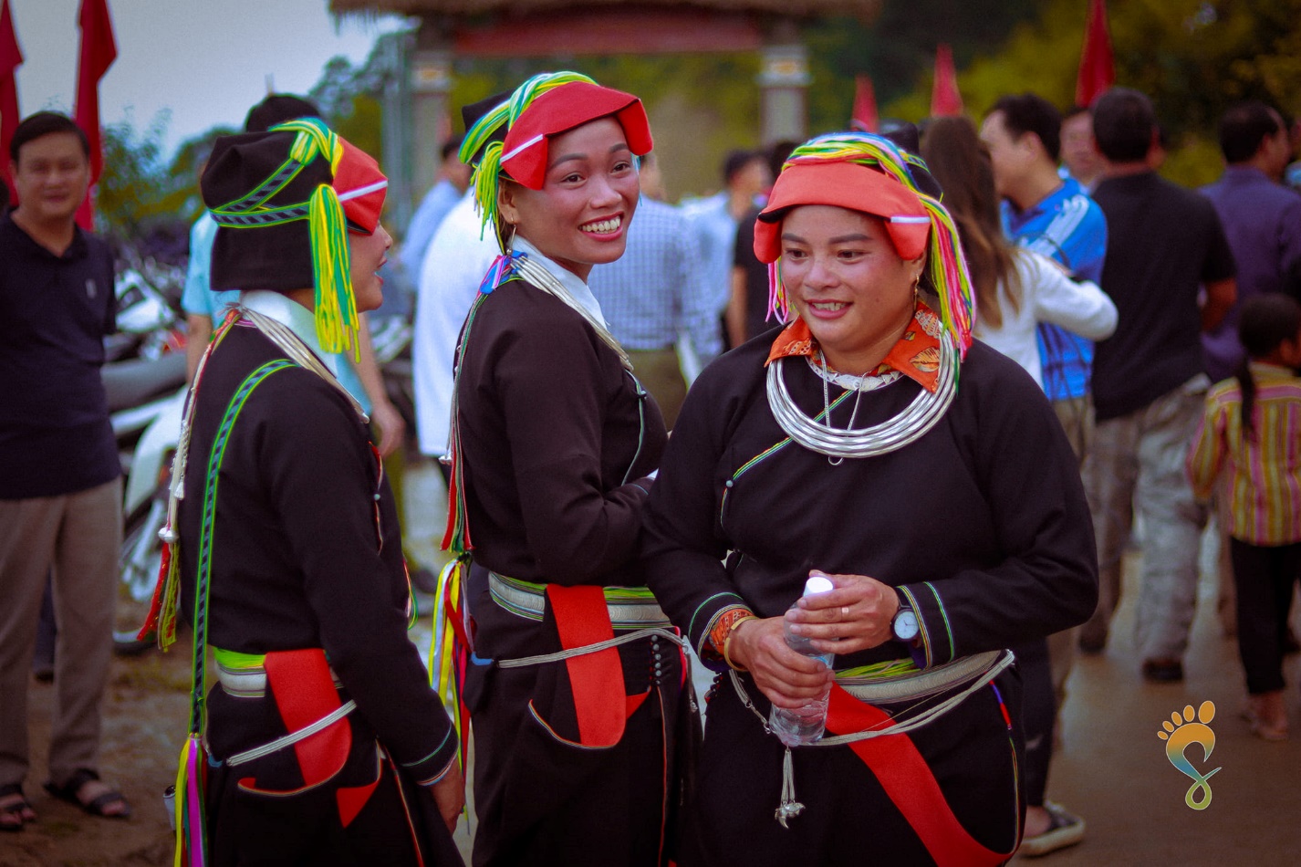 Nét đẹp của bà con người Dao