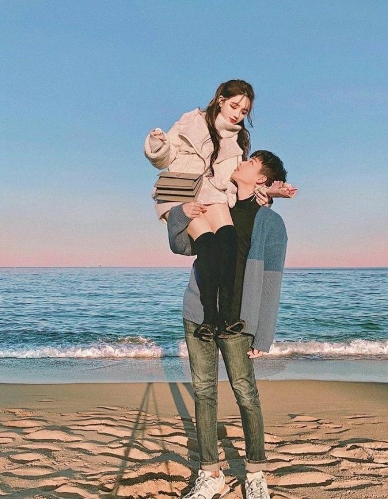 Quên “kissing” hay “follow me” đi, đây mới là 10 concept chụp ảnh đôi thú vị mà bạn nên thử  - 2