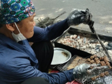 Vụ quán bún chả ở Hà Nội bị tố rửa thịt bằng nước than: Xử phạt chủ quán 3,5 triệu đồng