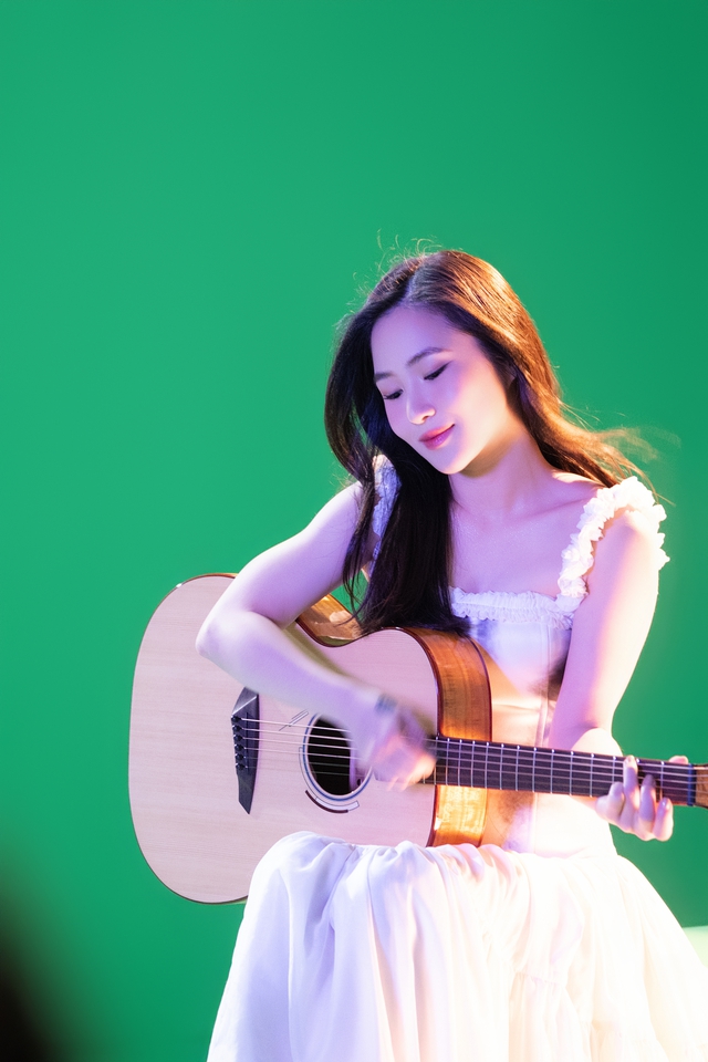 Hương Tràm cho biết Việt Nam mới là nơi cô thuộc về