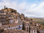 Clip Eva - Vì sao thị trấn xinh đẹp nước Ý bán nhiều ngôi nhà với giá 'chưa bằng tô phở'?