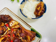 Bếp Eva - Cách nấu cá hú kho tộ mềm ngon, rục xương, đậm đà của mẹ đảm Sài Gòn