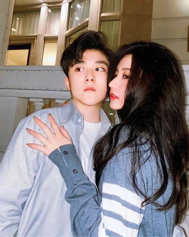 Bâu Phương Vy sống kín tiếng sau những ồn ào tình cảm.