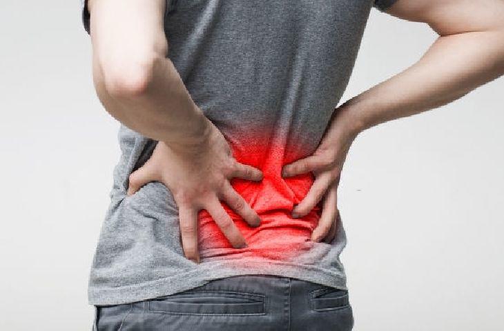 Đau xương khớp có thể là dấu hiệu cơ thể thiếu canxi. (Ảnh minh họa). 