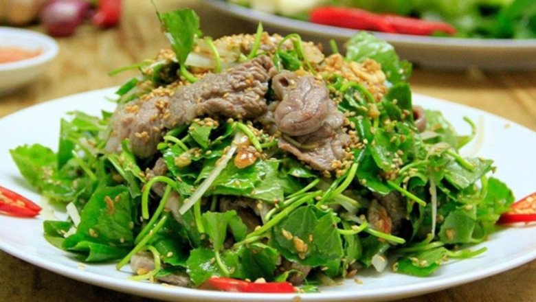Thói quen ăn rau sống, đồ tái là nguyên nhân hàng đầu dẫn tới các bệnh do ký sinh trùng gây nên. Ảnh minh họa.