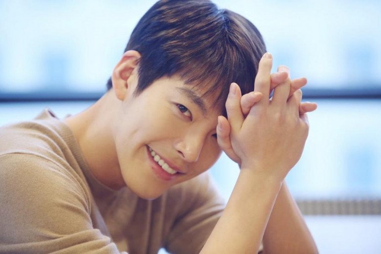 Kim Woo Bin mạnh mẽ vượt qua căn bệnh ung thư.