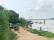 Tin tức - Người đàn ông tử vong bất thường ở bãi giữa sông Hồng