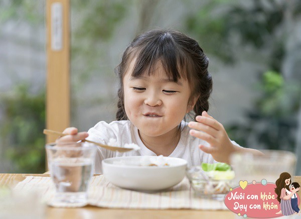 Bổ sung đầy đủ dinh dưỡng.