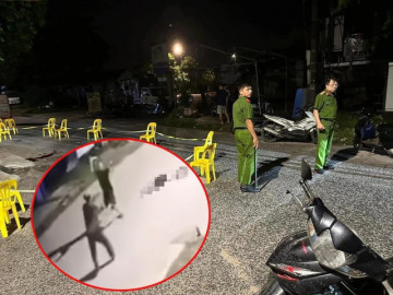 Hà Nội: Người đàn ông chém bố và anh trai dã man, nạn nhân gục xuống đường trong đêm