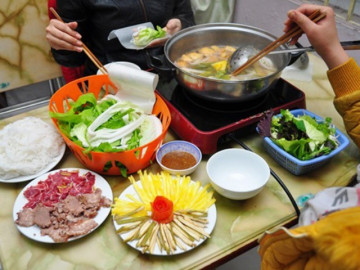 Nhập viện cấp cứu sau khi ăn lẩu vì nguyên nhân không ngờ