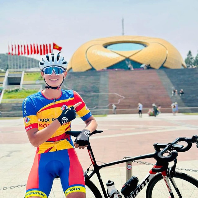 Minh Mẫn là đương kim vô địch quốc gia ở nội dung tính điểm và tính giờ cá nhân nam lứa tuổi 16