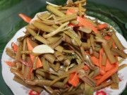 Sức khỏe - Loại rau mùa hè ai cũng ăn, giá chỉ vài nghìn/mớ, hóa ra rất bổ máu, đem muối chua thành món đặc sản