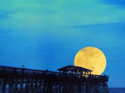 Lifestyle - Tối nay xuất hiện ảo ảnh kỳ thú khiến Mặt Trăng lớn khổng lồ