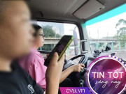 Tin tức - Người mẹ 35 tuổi ngày ngày lái xe tải cùng phụ xe đặc biệt: Sẽ đi cùng con đến hết cuộc đời