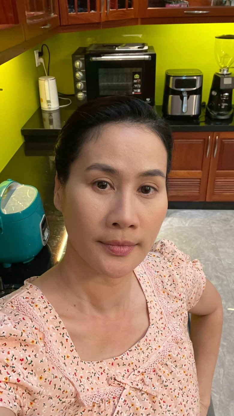 Sao Việt 24h: Lisa nhà Hồ Ngọc Hà rủ em trai tặng đồ chơi cho các bạn khó khăn, Leon nói amp;#34;Khôngamp;#34; rất dứt khoát - 5