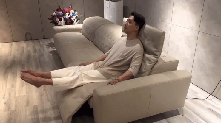 MC Trấn Thành còn mạnh tay chi thêm 5 tỷ để thiết kế nội thất theo ý thích.