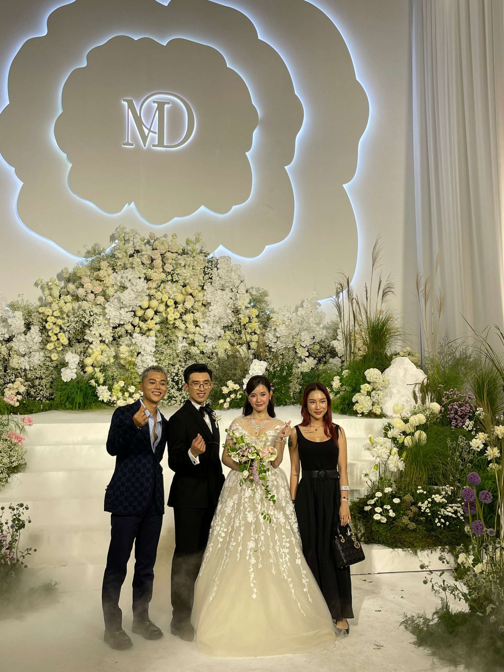 Ca sĩ Young Bi tham dự tiệc cưới.