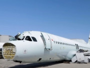 Clip Eva - Công xưởng giữa sa mạc chuyên tái chế, nghiền nát máy bay cũ, kiếm hàng triệu USD