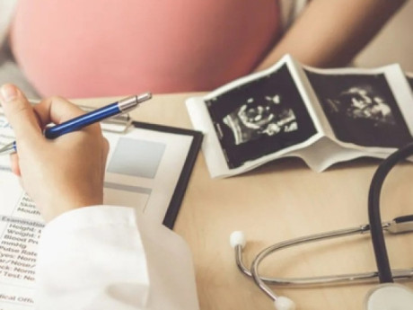 Bệnh giang mai bẩm sinh nguy hiểm thế nào?