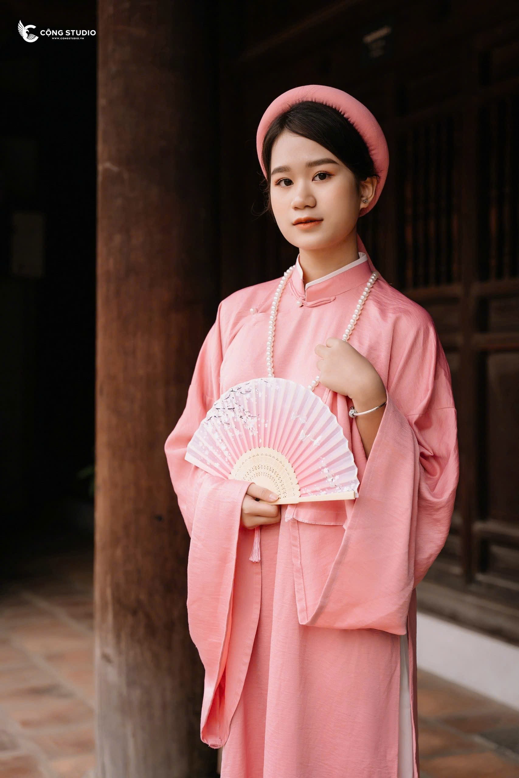 Nghỉ lễ Giỗ tổ Hùng Vương: Sáng mặc Việt phục đến đền Hùng, tối cắm trại dưới trời sao - 1