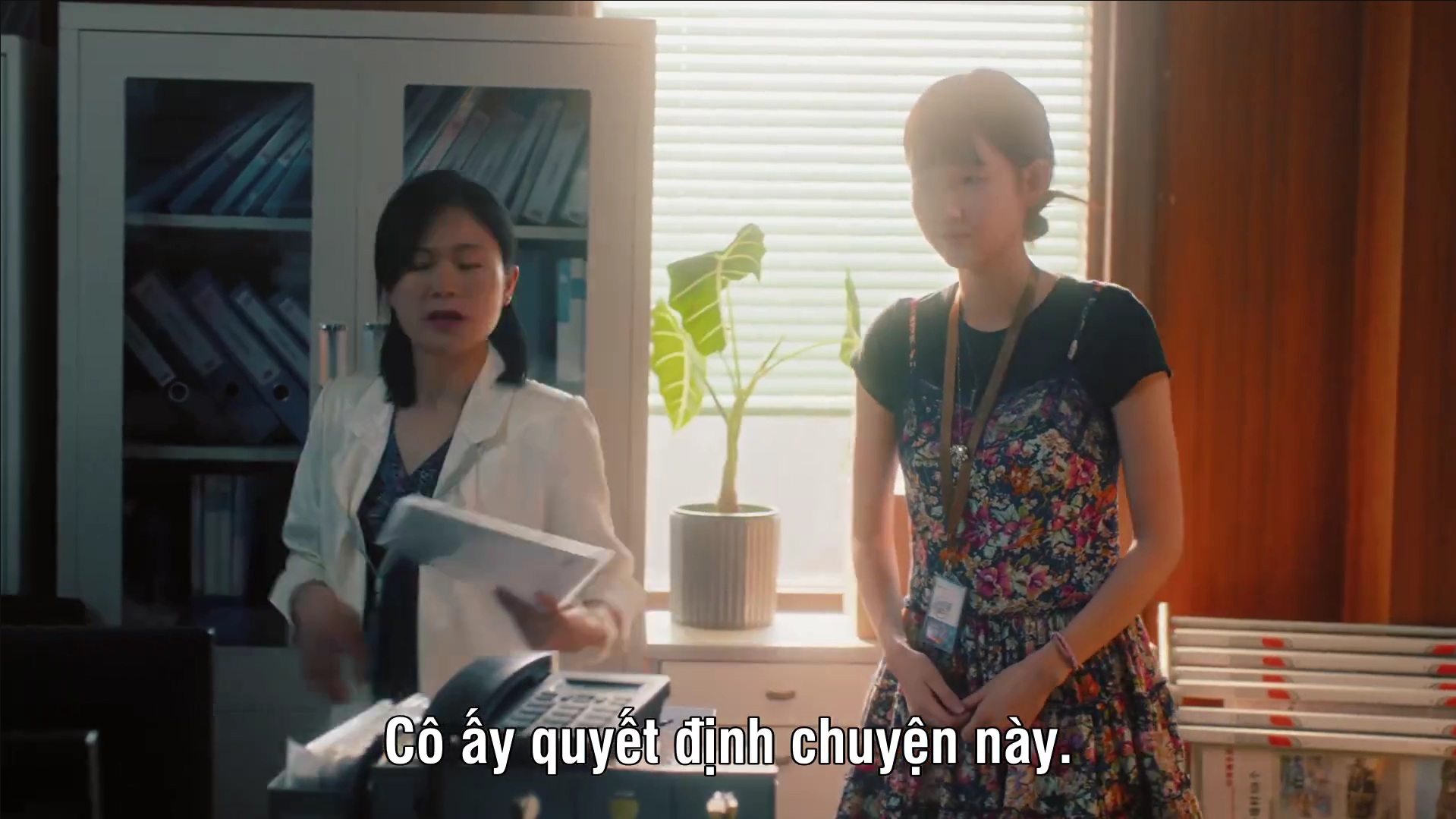 Mãi tới khi gặp lại Chu Thủy sau gần 1 năm, tình yêu trong họ nảy nở, màu sắc trang phục của Đại Cát mới trở nên tươi tắn hơn. Cô thực tập sinh có những bản phối mang đậm tinh thần hoài cổ hơi hướng vintage. Đại Cát lấy lại dáng vẻ sôi nổi, cuồng nhiệt, được thể hiện thông qua những món đồ có họa tiết to bản, màu sắc sặc sỡ được kết hợp lạ mắt.