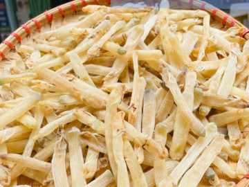 4 đặc sản trời cho ở Quảng Ninh nhìn đáng sợ, khách vẫn lùng mua