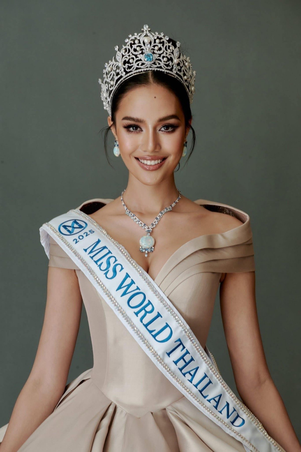 Sash Factor tung BXH dự đoán Miss World 2025 lần 2: Hoa hậu Ý Nhi có lọt Top? - 2