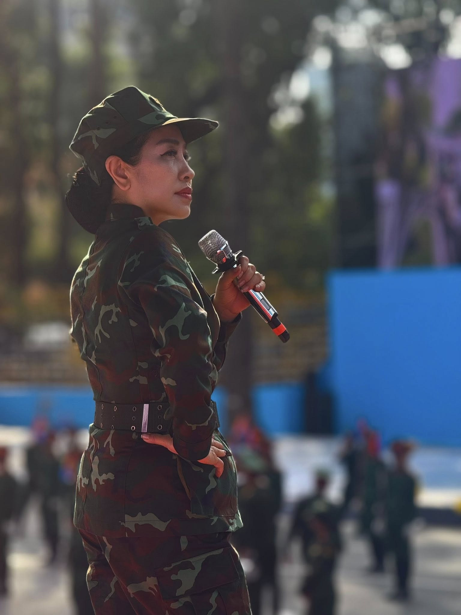 Đại tá, NSND Thu Hà: Ứa nước mắt giữa vòng tay Nhân dân, xem nhẹ cái nóng 50 độ - 2