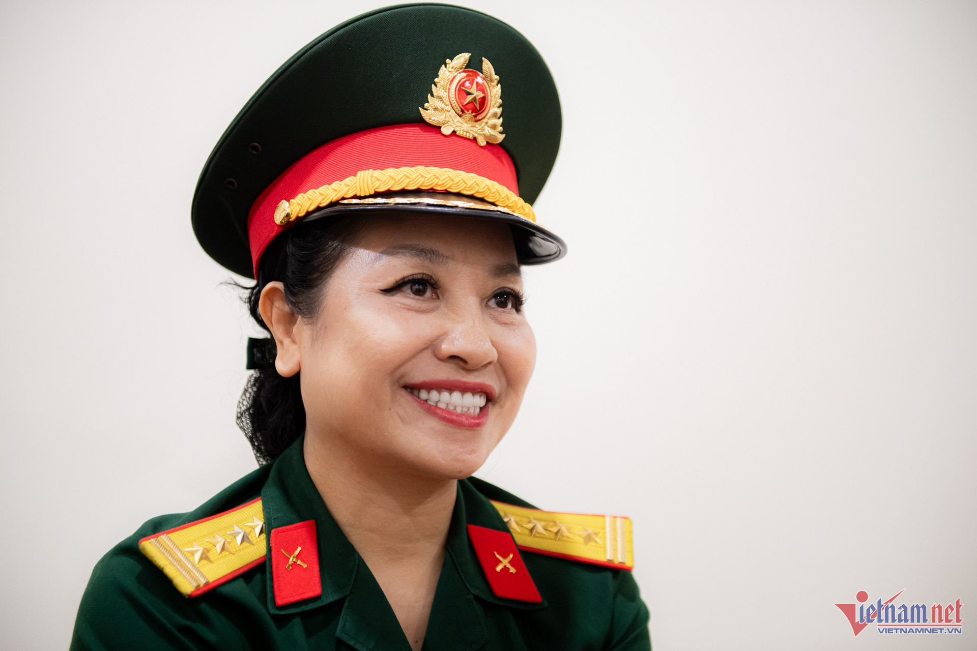 Đại tá, Tiến sĩ, NSND Nguyễn Thị Thu Hà. 