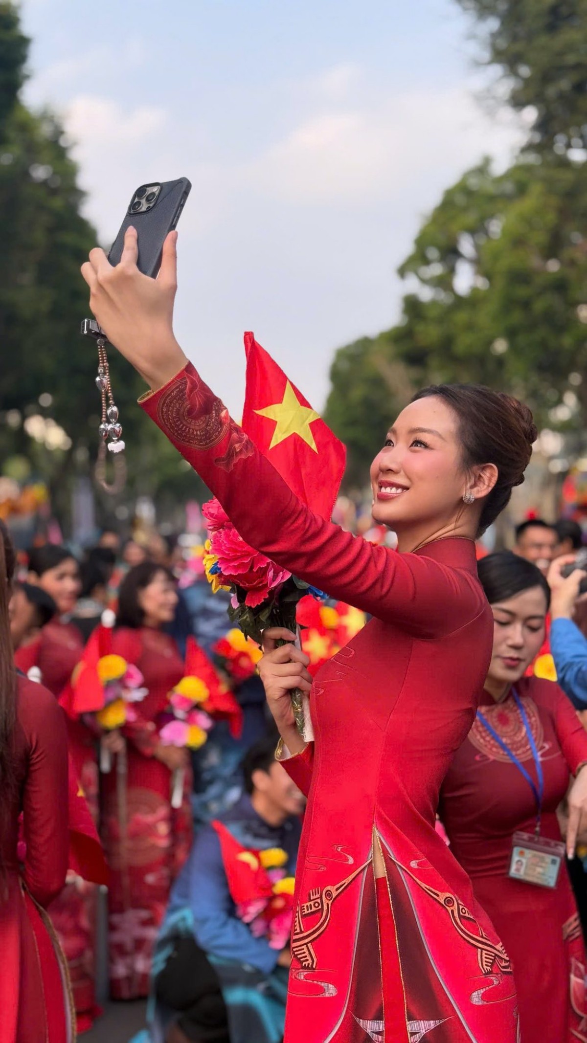 Hoa hậu Liên lục địa (Miss Intercontinental) 2022 Lê Nguyễn Bảo Ngọc hào hứng có mặt từ rất sớm cùng dàn nghệ sĩ, hoa hậu.