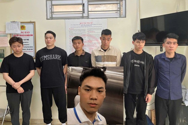 Đối tượng Dũng (ảnh nhỏ) cùng các đối tượng liên quan.
