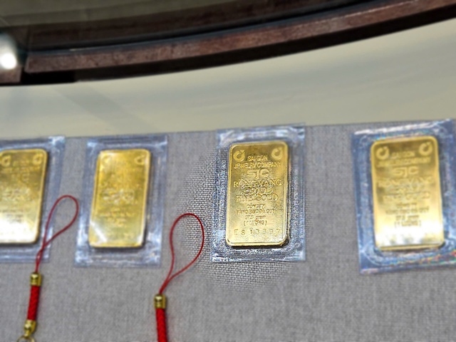 Giá vàng miếng SJC rớt cả triệu đồng trong ngày đầu tháng 5